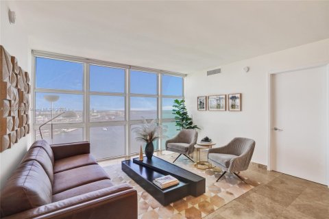 Copropriété à louer à Miami, Floride: 2 chambres, 126.07 m2 № 1939171 - photo 5