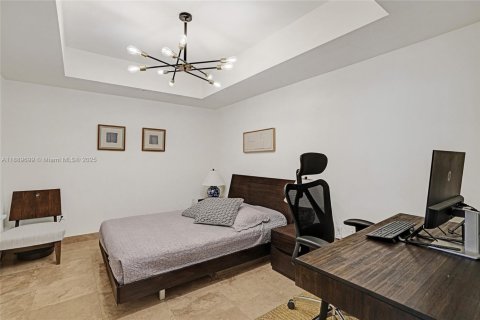 Copropriété à louer à Miami, Floride: 2 chambres, 126.07 m2 № 1939171 - photo 18
