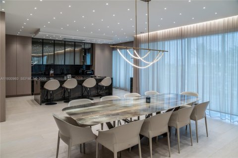 Condominio en venta en Bal Harbour, Florida, 3 dormitorios, 288.93 m2 № 2034414 - foto 23