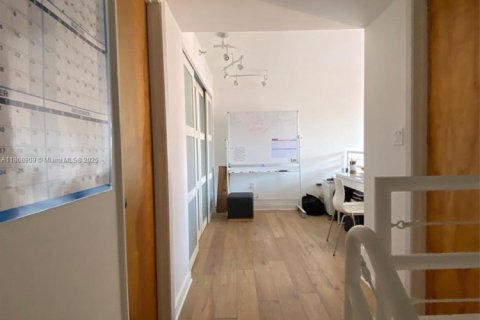 Copropriété à vendre à Miami, Floride: 1 chambre, 64.2 m2 № 1979469 - photo 6