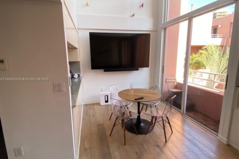 Copropriété à vendre à Miami, Floride: 1 chambre, 64.2 m2 № 1979469 - photo 5