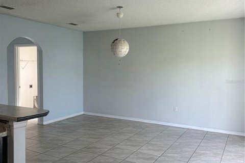 Casa en alquiler en Kissimmee, Florida, 4 dormitorios, 196.3 m2 № 1778561 - foto 7