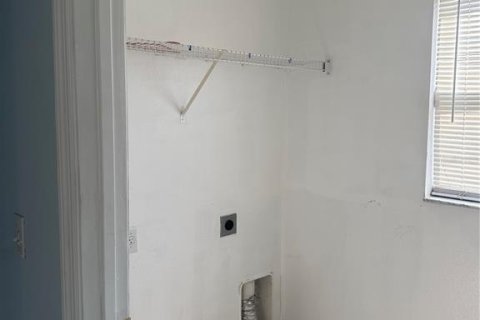 Casa en alquiler en Kissimmee, Florida, 4 dormitorios, 196.3 m2 № 1778561 - foto 10