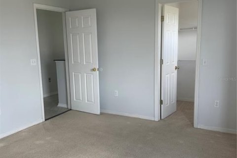 Casa en alquiler en Kissimmee, Florida, 4 dormitorios, 196.3 m2 № 1778561 - foto 23