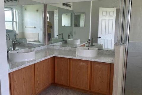 Casa en alquiler en Kissimmee, Florida, 4 dormitorios, 196.3 m2 № 1778561 - foto 20