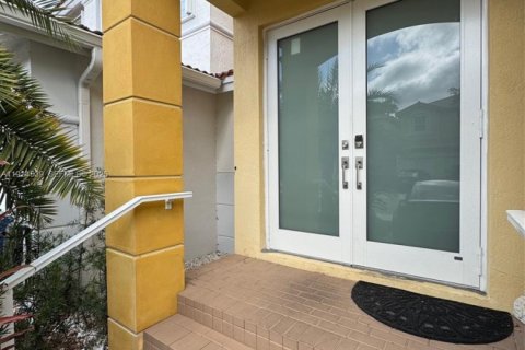 Casa en venta en Doral, Florida, 4 dormitorios, 205.96 m2 № 1982786 - foto 13