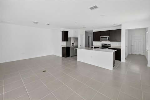 Casa en alquiler en Ocala, Florida, 4 dormitorios, 146.79 m2 № 1916370 - foto 5