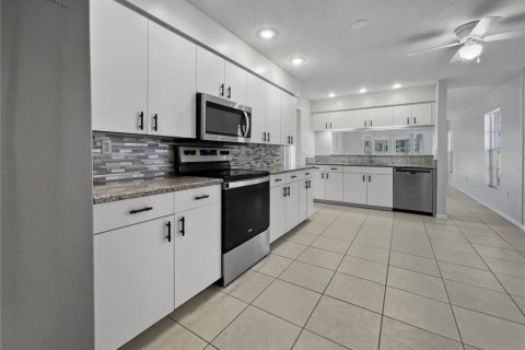 Купить виллу или дом в Сарасота, Флорида 3 комнаты, 215.16м2, № 1416432 - фото 6