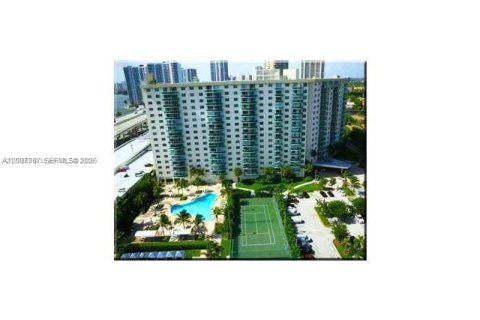 Copropriété à vendre à Sunny Isles Beach, Floride: 1 chambre, 93.37 m2 № 2071825 - photo 13