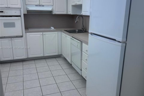 Copropriété à vendre à Sunny Isles Beach, Floride: 1 chambre, 93.37 m2 № 2071825 - photo 7