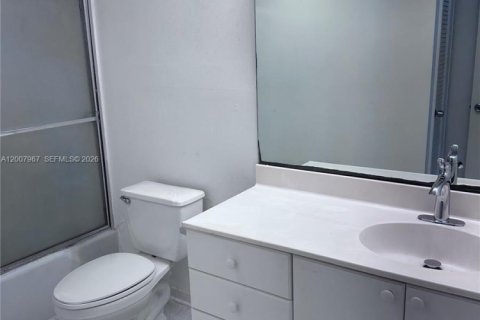 Copropriété à vendre à Sunny Isles Beach, Floride: 1 chambre, 93.37 m2 № 2071825 - photo 8
