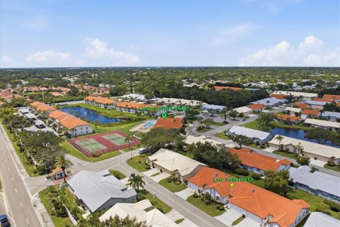 Villa ou maison à vendre à Sarasota, Floride: 2 chambres, 140.75 m2 № 2312777 - photo 18