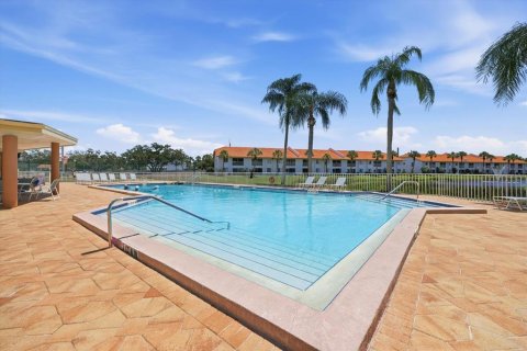 Villa ou maison à vendre à Sarasota, Floride: 2 chambres, 140.75 m2 № 2312777 - photo 28