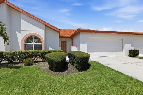 Villa ou maison à vendre à Sarasota, Floride: 2 chambres, 140.75 m2 № 2312777 - photo 2