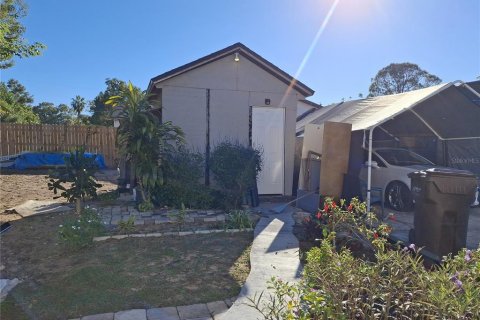Villa ou maison à vendre à Haines City, Floride: 3 chambres, 122.54 m2 № 2097339 - photo 6