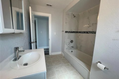 Villa ou maison à vendre à Haines City, Floride: 3 chambres, 122.54 m2 № 2097339 - photo 18
