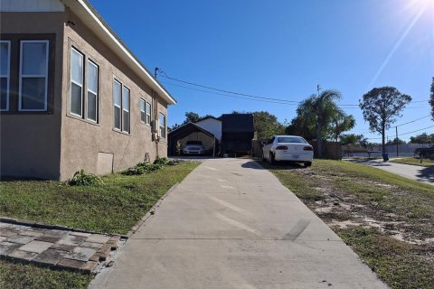Villa ou maison à vendre à Haines City, Floride: 3 chambres, 122.54 m2 № 2097339 - photo 3