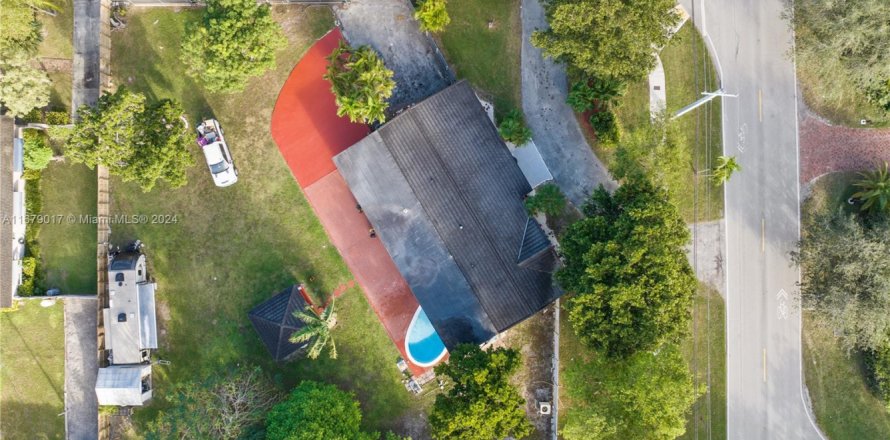 Villa ou maison à Miami, Floride 3 chambres, 111.02 m2 № 1871445