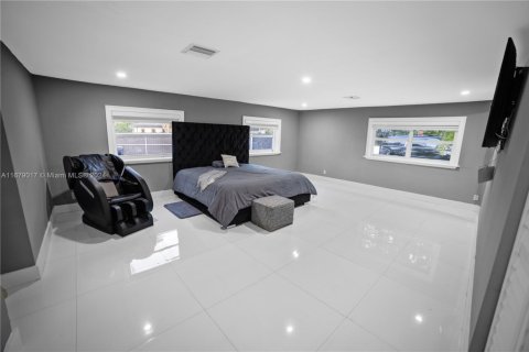 Villa ou maison à vendre à Miami, Floride: 3 chambres, 111.02 m2 № 1871445 - photo 12