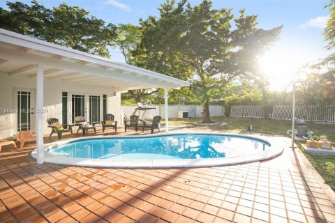 Villa ou maison à vendre à Miami, Floride: 3 chambres, 111.02 m2 № 1871445 - photo 21