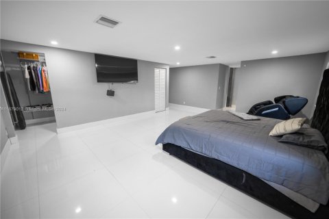 Villa ou maison à vendre à Miami, Floride: 3 chambres, 111.02 m2 № 1871445 - photo 8