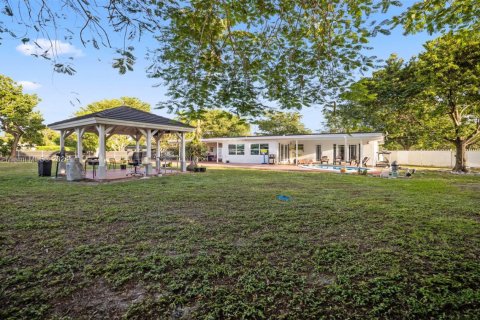 Villa ou maison à vendre à Miami, Floride: 3 chambres, 111.02 m2 № 1871445 - photo 4