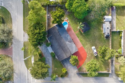 Villa ou maison à vendre à Miami, Floride: 3 chambres, 111.02 m2 № 1871445 - photo 3