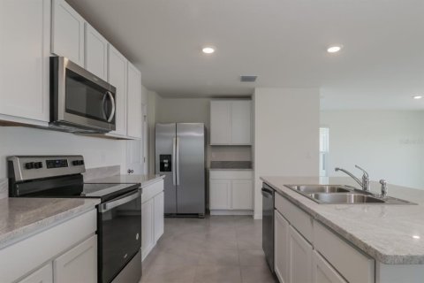 Villa ou maison à louer à Ruskin, Floride: 4 chambres, 216.28 m2 № 2119768 - photo 3