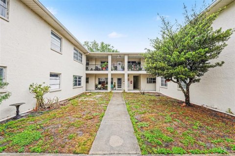 Copropriété à vendre à Pinellas Park, Floride: 2 chambres, 108.23 m2 № 2094375 - photo 2