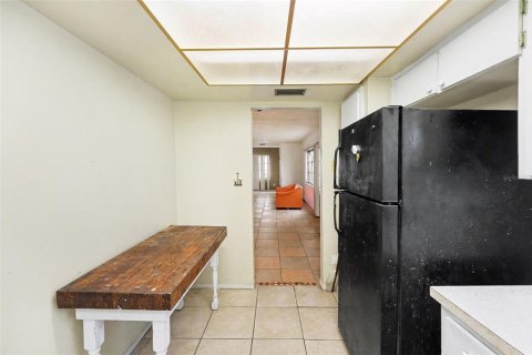 Copropriété à vendre à Pinellas Park, Floride: 2 chambres, 108.23 m2 № 2094375 - photo 11
