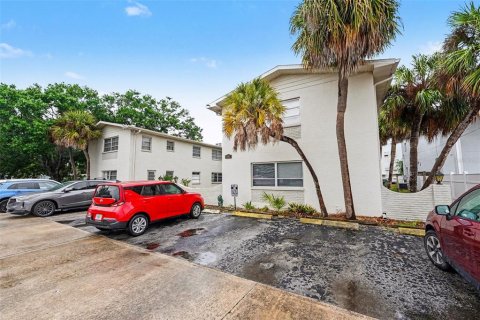 Copropriété à vendre à Pinellas Park, Floride: 2 chambres, 108.23 m2 № 2094375 - photo 26