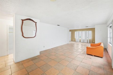 Copropriété à vendre à Pinellas Park, Floride: 2 chambres, 108.23 m2 № 2094375 - photo 5