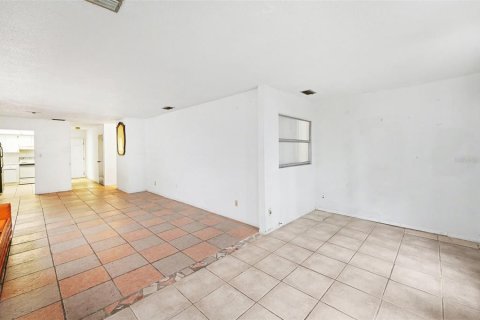 Copropriété à vendre à Pinellas Park, Floride: 2 chambres, 108.23 m2 № 2094375 - photo 8