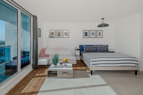 Снять в аренду кондоминиум в Майами-Бич, Флорида 55.74м2, № 1058685 - фото 15