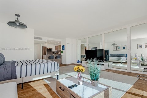 Снять в аренду кондоминиум в Майами-Бич, Флорида 55.74м2, № 1058685 - фото 4