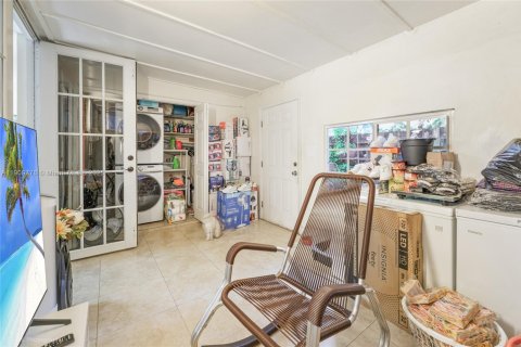 Townhouse in Hialeah, Florida 3 bedrooms, 141.95 sq.m. № 1967950 - photo 10