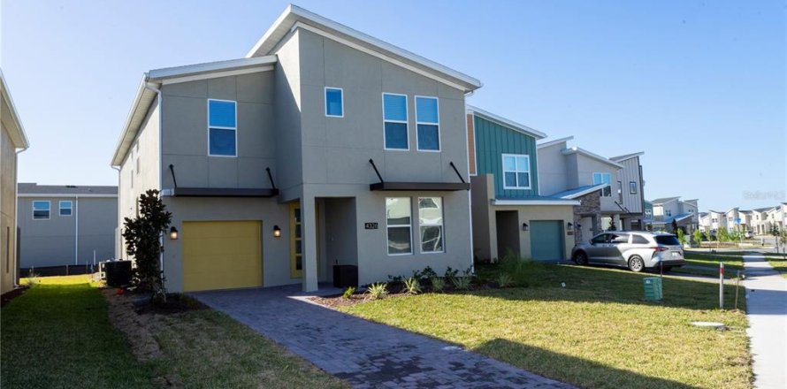 House in Kissimmee, Florida 6 bedrooms, 310.57 sq.m. № 1170143