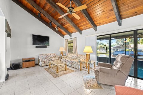 House in Lorida, Florida 3 bedrooms, 152.73 sq.m. № 2108274 - photo 10