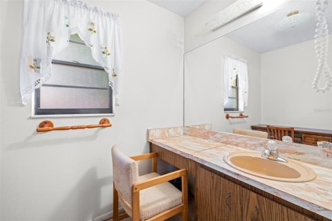 House in Lorida, Florida 3 bedrooms, 152.73 sq.m. № 2108274 - photo 23