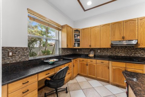 Villa ou maison à vendre à Lake Worth, Floride: 4 chambres, 359.07 m2 № 2190290 - photo 9