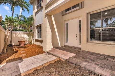 Villa ou maison à vendre à Lake Worth, Floride: 4 chambres, 359.07 m2 № 2190290 - photo 4