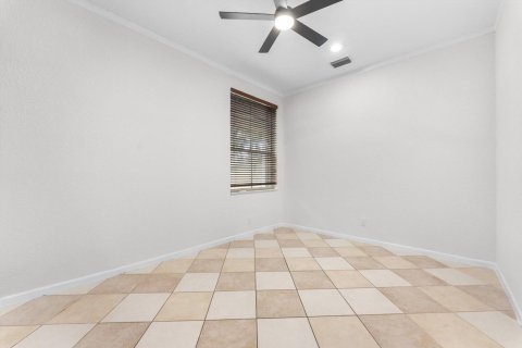 Villa ou maison à vendre à Lake Worth, Floride: 4 chambres, 359.07 m2 № 2190290 - photo 21