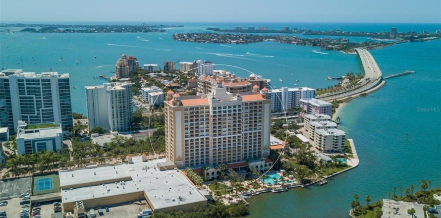 Condominio en Sarasota, Florida, 2 dormitorios  № 2100785