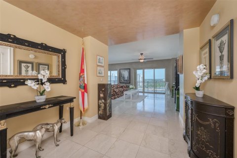 Condominio en venta en Sarasota, Florida, 2 dormitorios, 186.83 m2 № 2100785 - foto 13