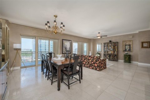 Condominio en venta en Sarasota, Florida, 2 dormitorios, 186.83 m2 № 2100785 - foto 16