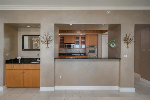Condominio en venta en Sarasota, Florida, 2 dormitorios, 186.83 m2 № 2100785 - foto 19