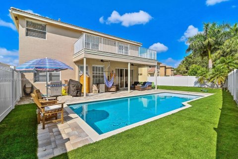 Купить виллу или дом в Гринакрес, Флорида 6 спален, 310.11м2, № 1954322 - фото 10