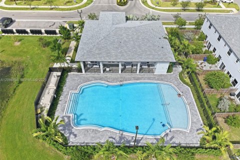 Townhouse in Homestead, Florida 3 bedrooms, 129.41 sq.m. № 2390525 - photo 30
