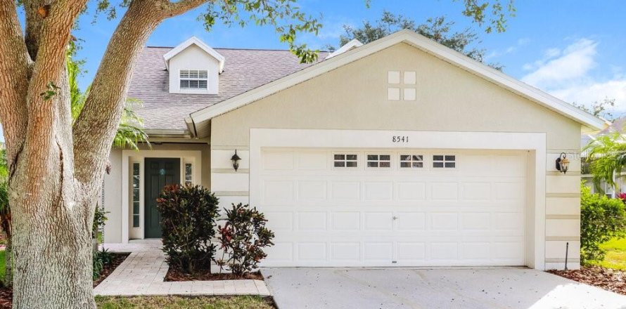 Casa en Trinity, Florida 3 dormitorios, 137.68 m2 № 1902197