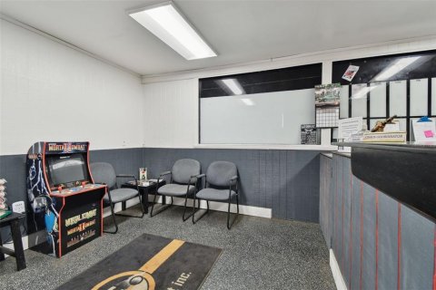 Propiedad comercial en venta en Saint Petersburg, Florida, 231.88 m2 № 1625776 - foto 8